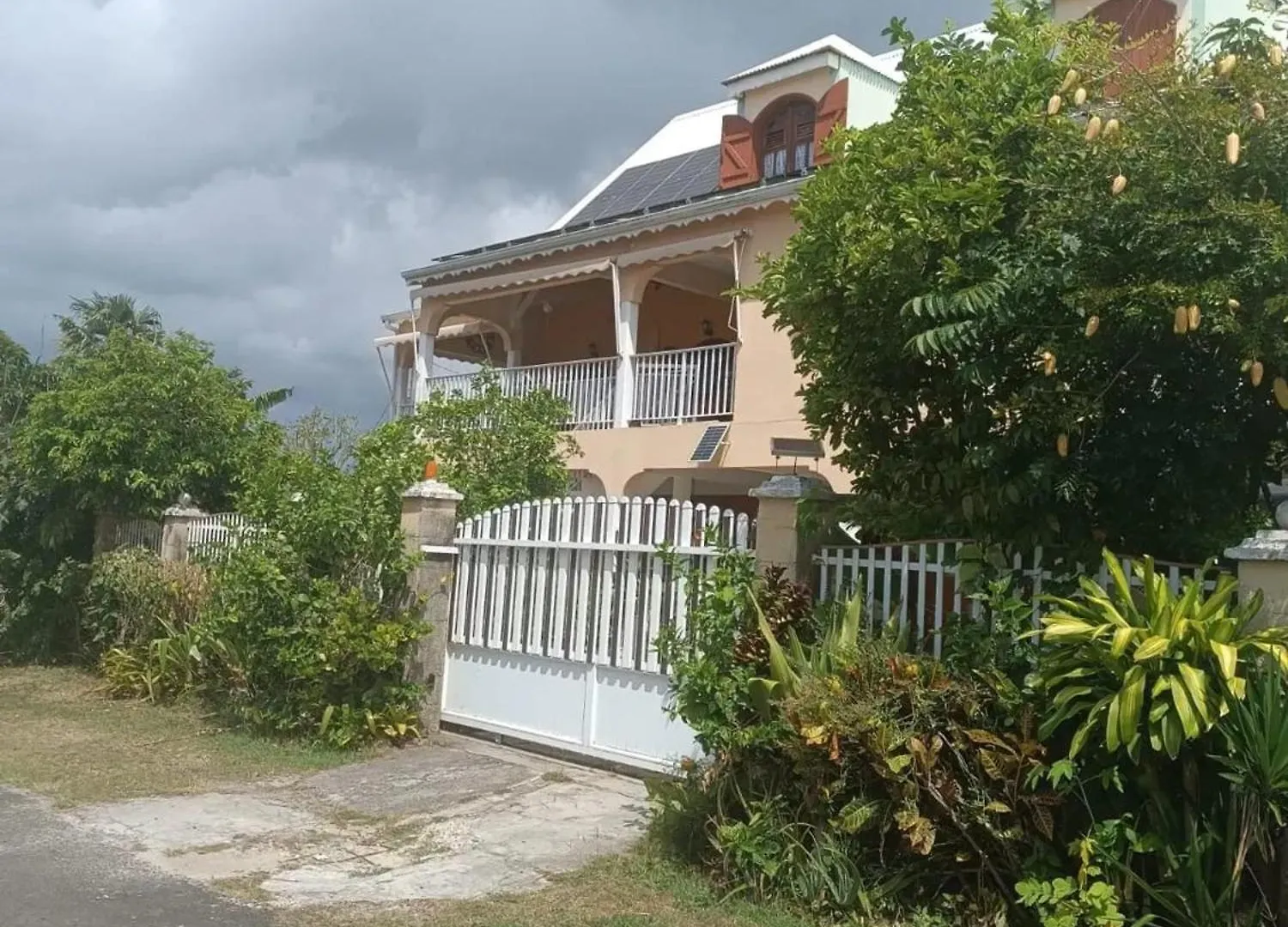 Studio Charmant Au Moule Avec Jardin De 35 M² Et Barbecue Le Moule 0*,